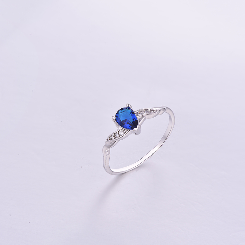 简约梨形蓝宝石戒指 K0293R